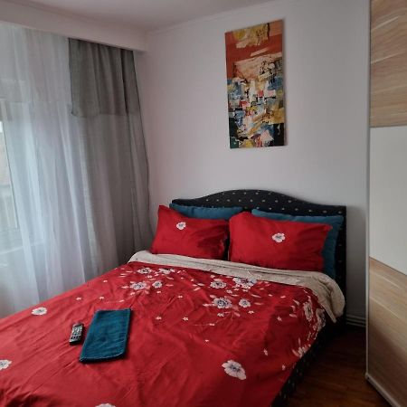 Marya'S Lägenhet Râmnicu Vâlcea Exteriör bild